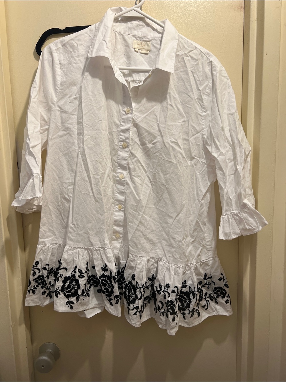 kate spade White Button-Down Top with Black Floral Hem Embroidery
